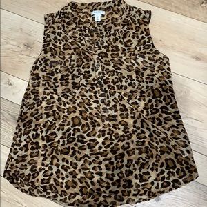 Old navy tank blouse. Size small